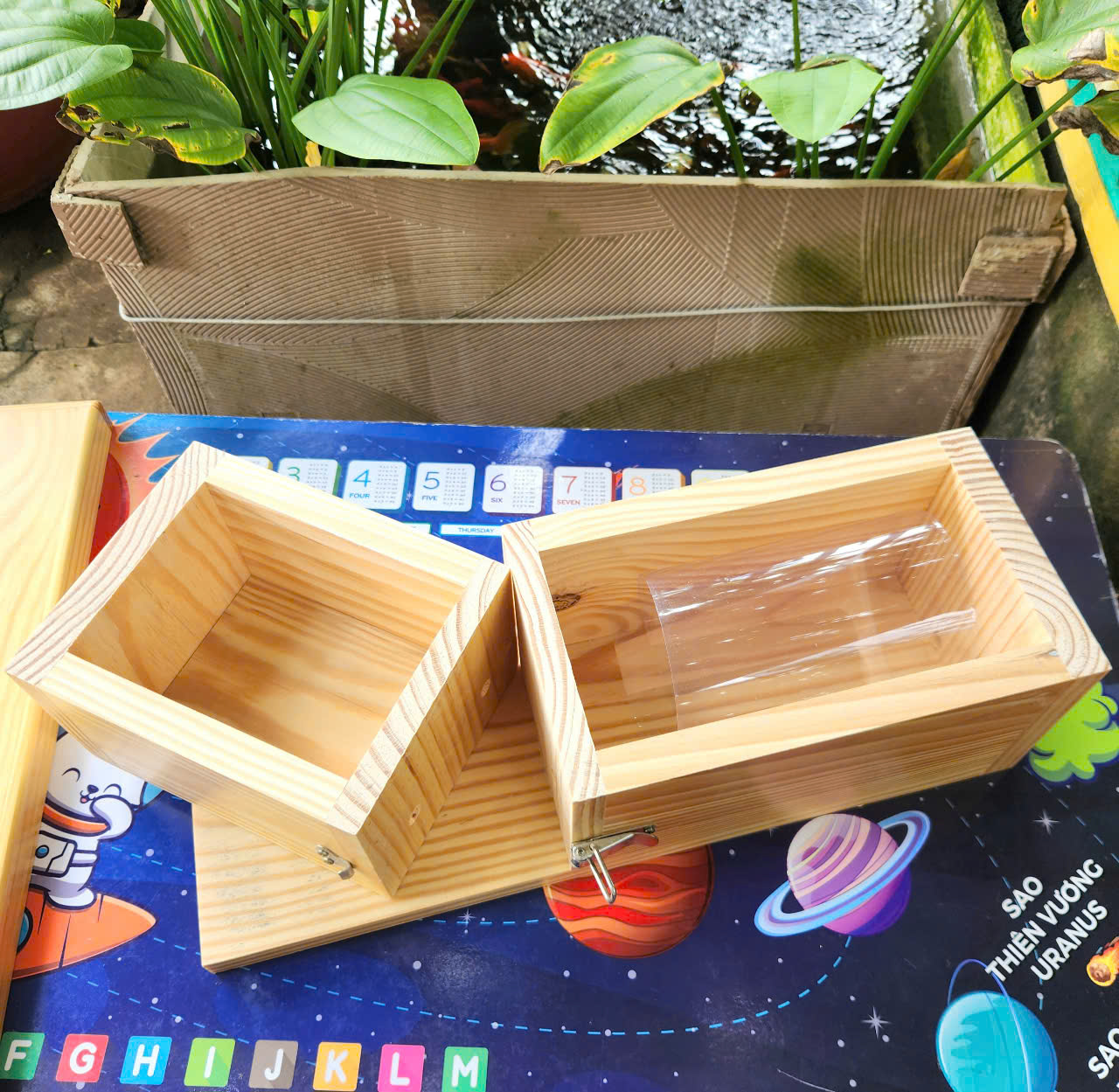 thung-chuyen-mat-15×15×45-nap-day-2
